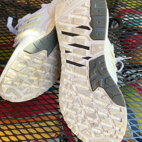 Adidas ADV/91-18. 10.5 white tennis shoes - Picture 5 of 7